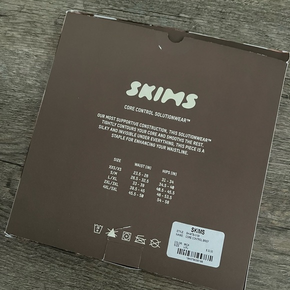 SKIMS Core Control Solutionwear (L/XL - fits like a Small) - Picture 4 of 5